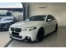 2015 BMW 528I 2.0 M SPORT # M Sports BodyKit # One Careful Owner # Reverse with Park Distance Control # Adaptive LED Headlights # Full Leather Upholst