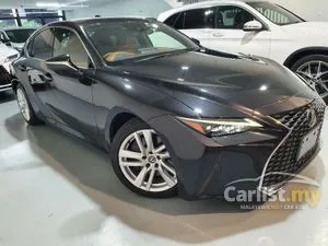 2023 Lexus IS 300 2.0 Version L Sedan
