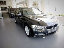 2017 BMW 320i 2.0 Sport Sedan