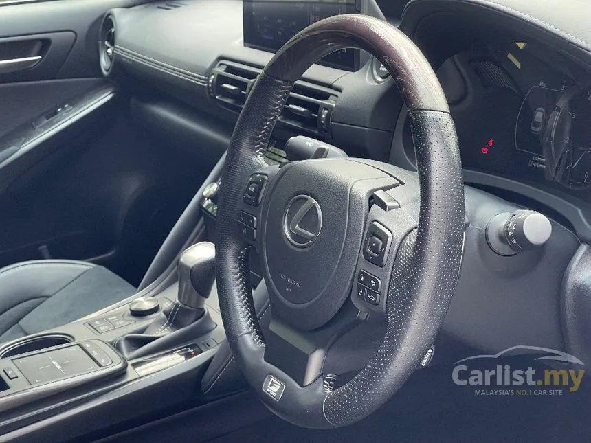 2023 Lexus IS 300 F Sport Mode Black 3 Sedan