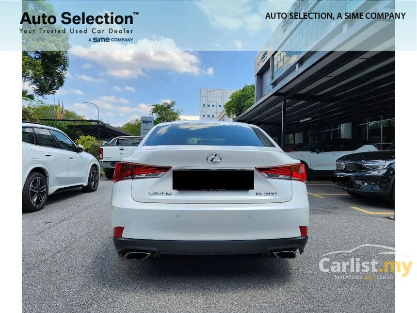 2018 Lexus IS 300 Premium Sedan