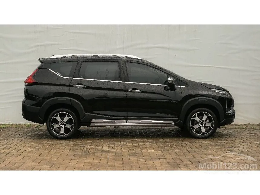2021 Mitsubishi Xpander Cross MPV
