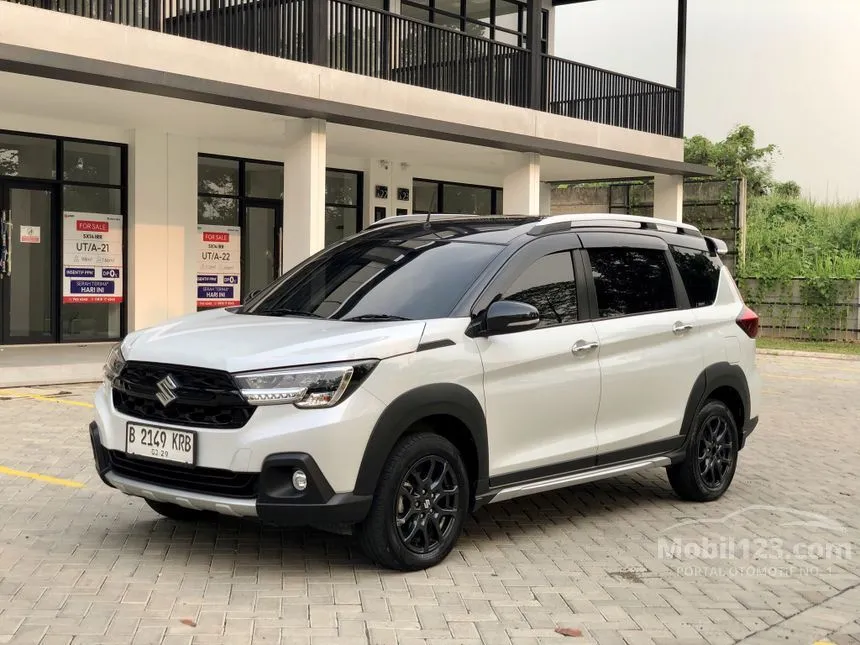 2023 Suzuki XL7 Alpha Hybrid SUV