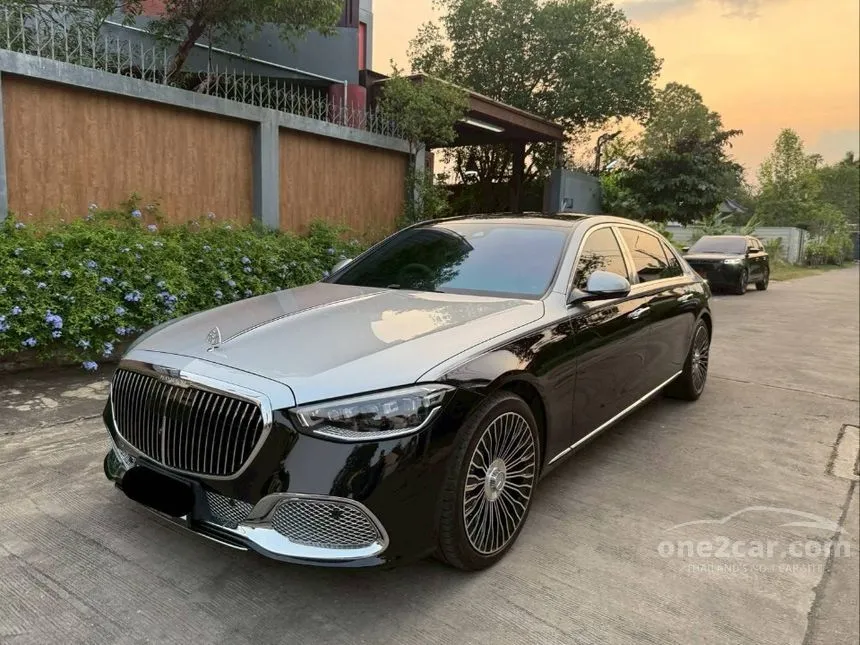2023 Mercedes-Benz Maybach S580 e Premium Sedan
