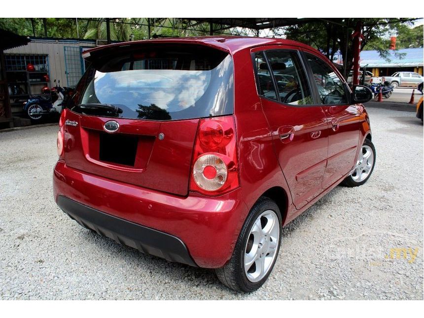 Kia picanto 2010 года