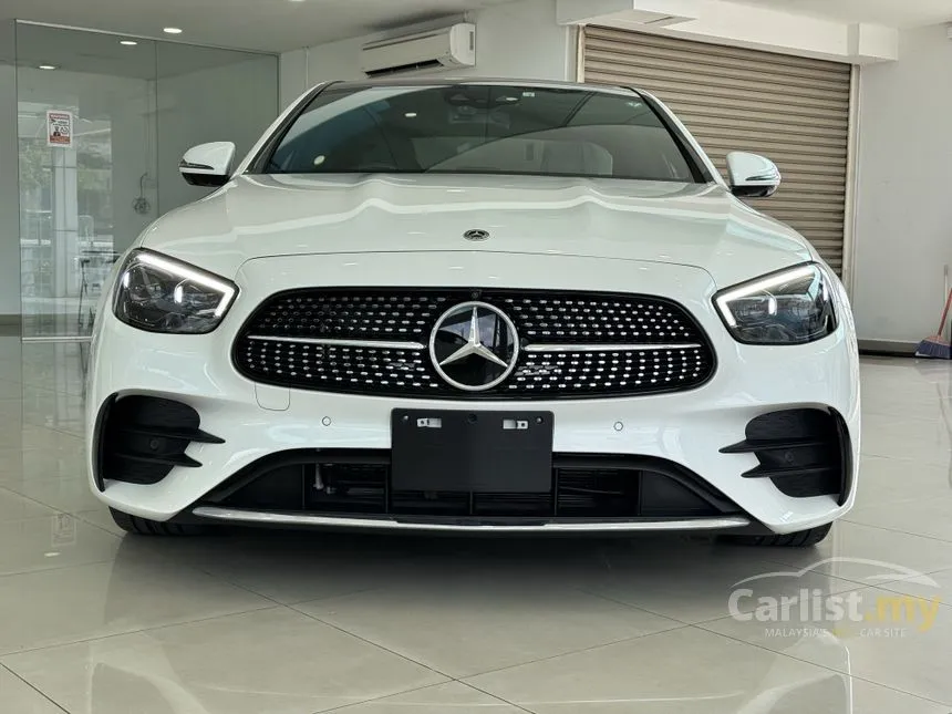 2022 Mercedes-Benz E200 AMG Sedan