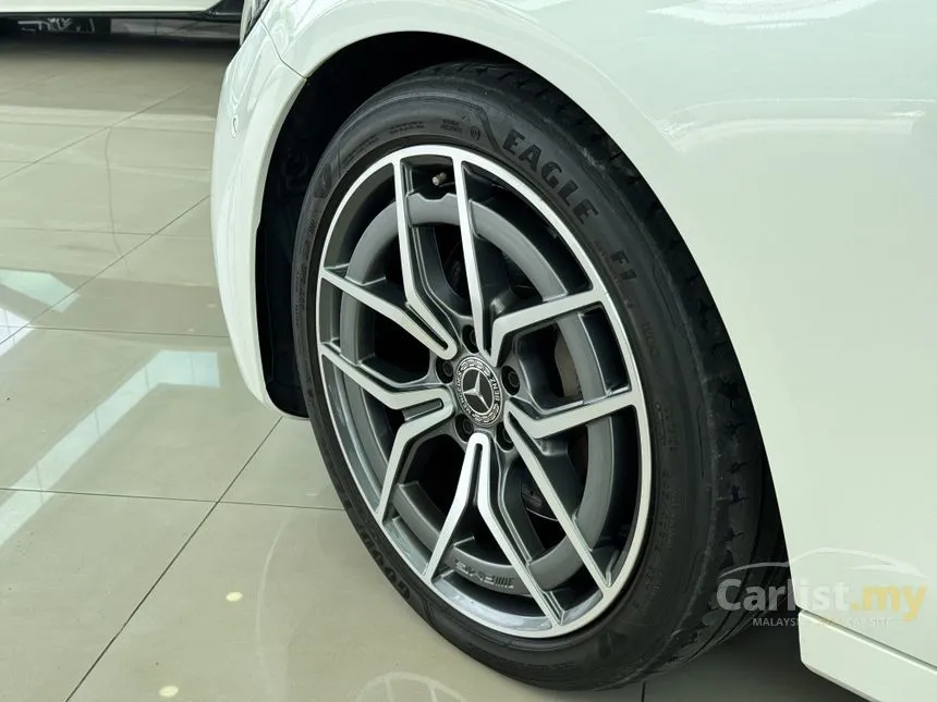 2022 Mercedes-Benz E200 AMG Sedan