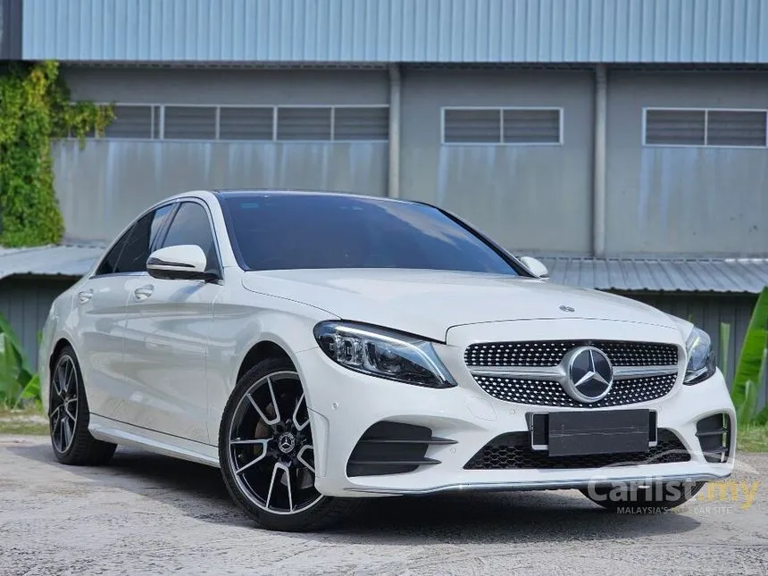 2018 Mercedes-Benz C300 AMG Line Sedan