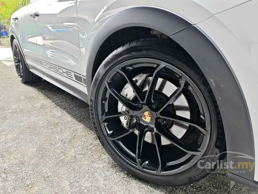 2020 Porsche Cayenne S Coupe