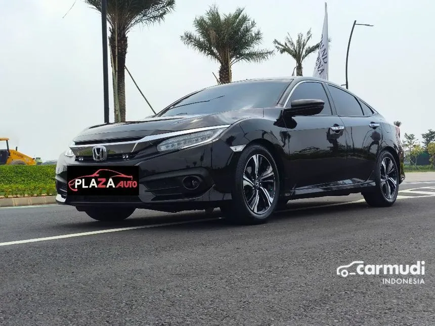 2018 Honda Civic ES Sedan