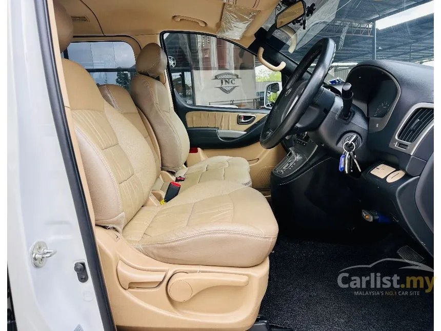2018 Hyundai Grand Starex Royale MPV
