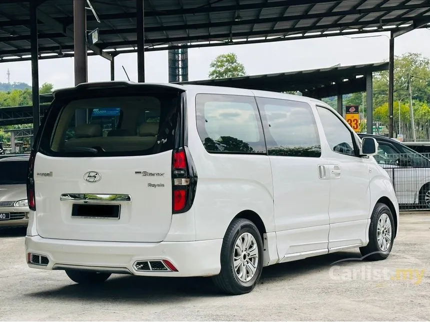 2018 Hyundai Grand Starex Royale MPV