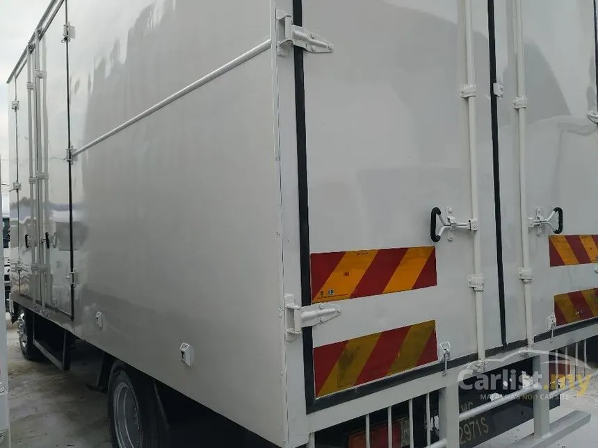 2015 Hino WU720 Lorry