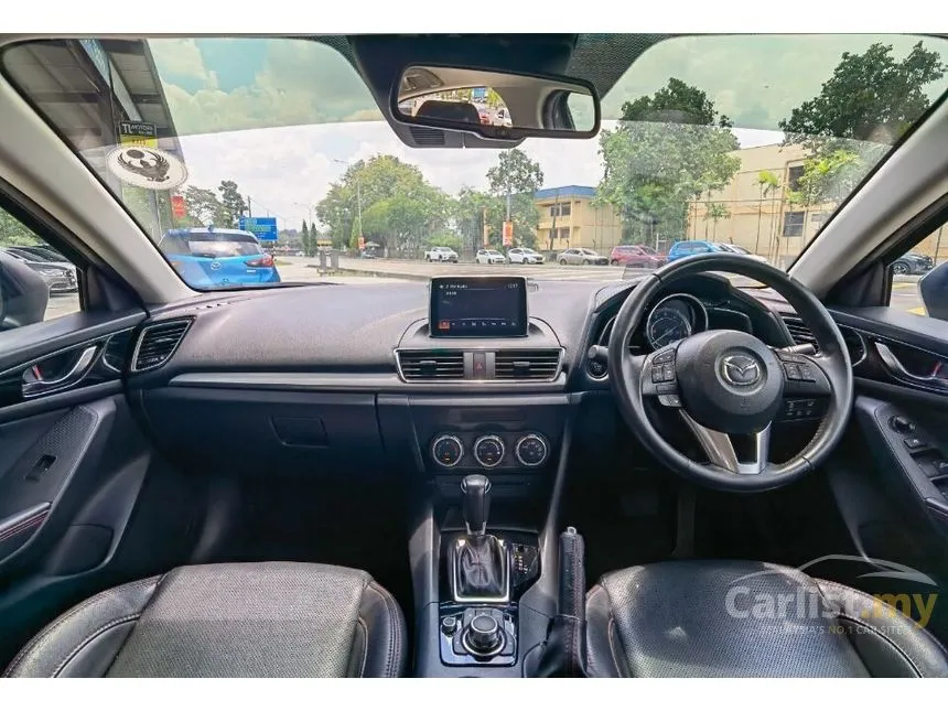 2015 Mazda 3 SKYACTIV-G Hatchback