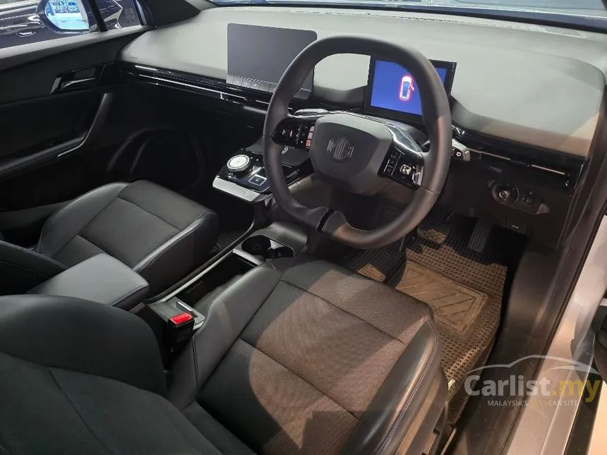 2024 MG 4 Lux Hatchback