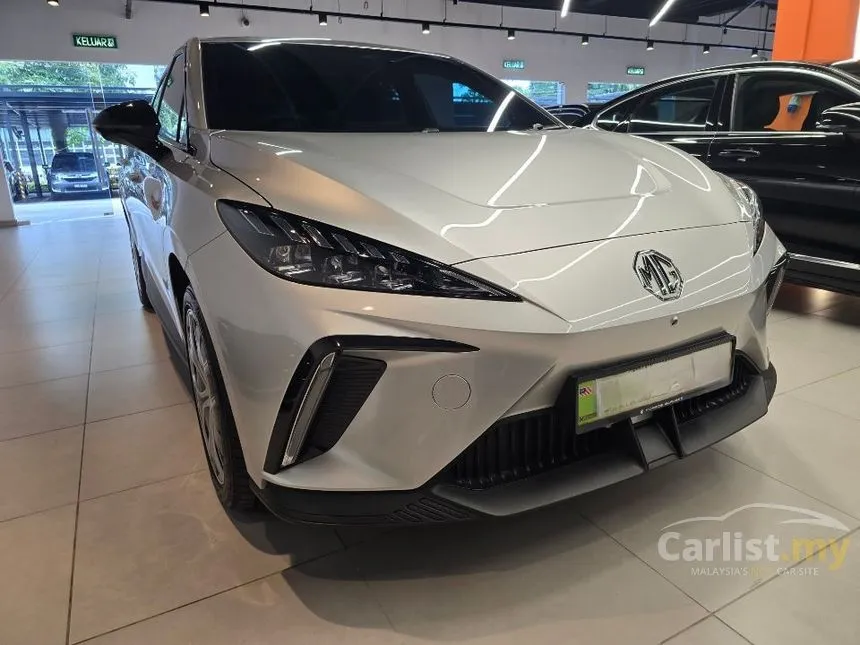 2024 MG 4 Lux Hatchback
