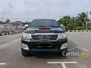 2014 Toyota Hilux 2.5 G VNT Dual Cab (Metallic) Pickup