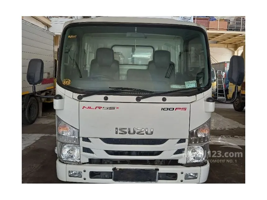 2018 Isuzu Elf NLR Trucks
