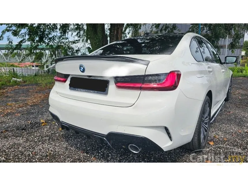 2021 BMW 320i Sport Driving Assist Pack Sedan