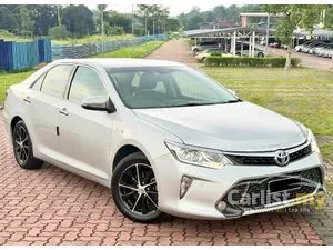 2015 Toyota Camry 2.5 Hybrid Sedan