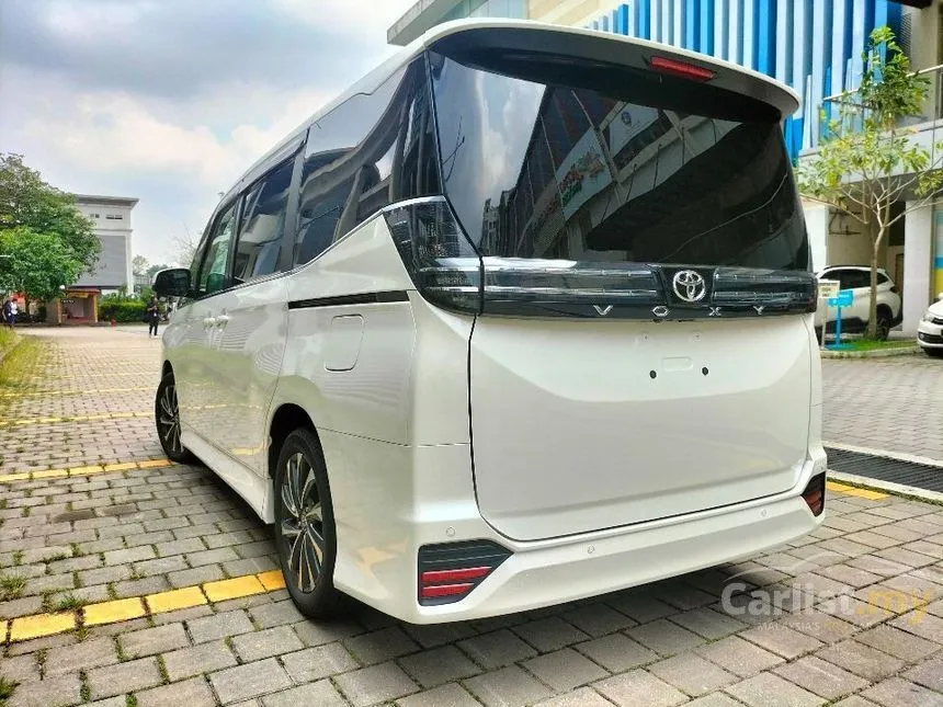 2022 Toyota Voxy S-Z MPV