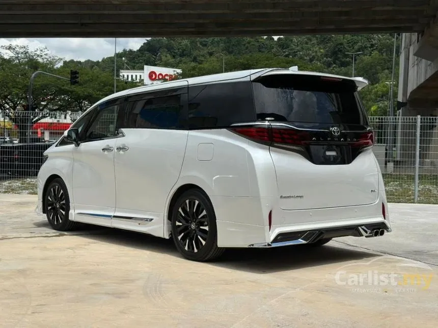 2025 Toyota Alphard Executive Lounge MPV