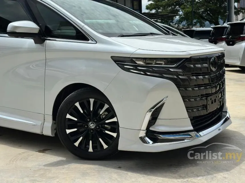2025 Toyota Alphard Executive Lounge MPV