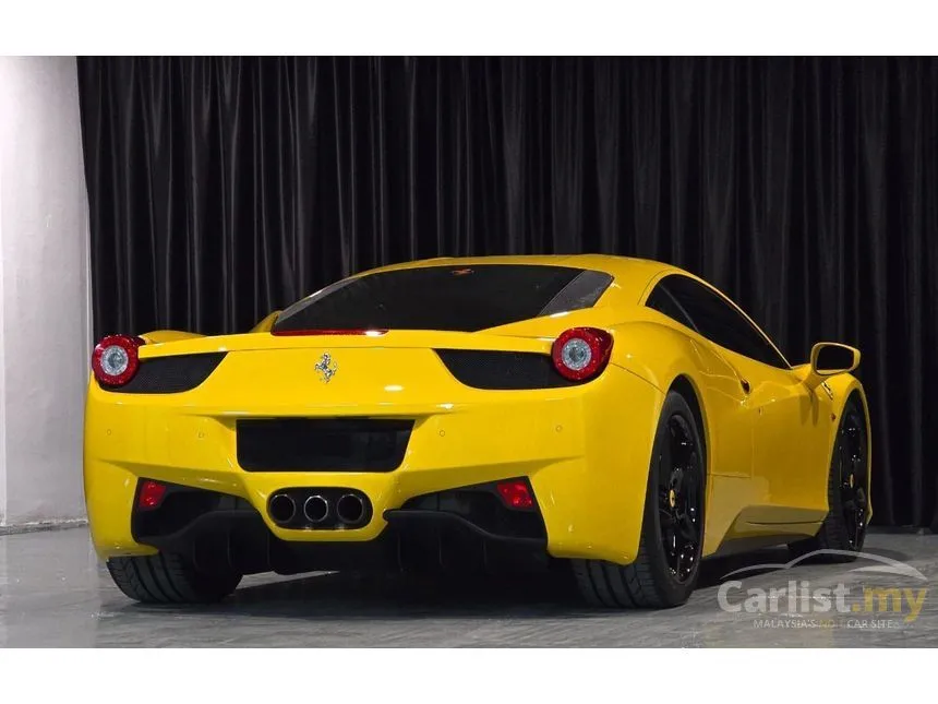 2011 Ferrari 458 Italia Coupe
