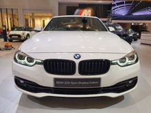 PROMO 2019 SPESIAL DISKON BONUS TERBESAR TERBAIK SE INDONESIA DIJAMIN PUAS UNTUNG NIK 2019 BMW 320i 2.0 Sport Shadow Edition Sedan