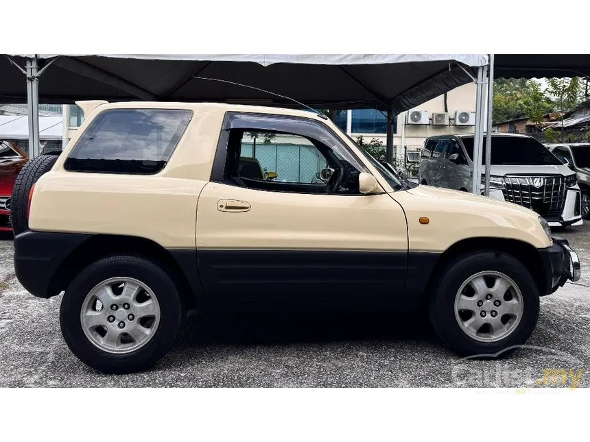 1995 Toyota RAV4 3 Door (XA10) SUV