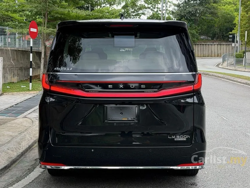 2024 Lexus LM 500h Version L 6 Seater MPV