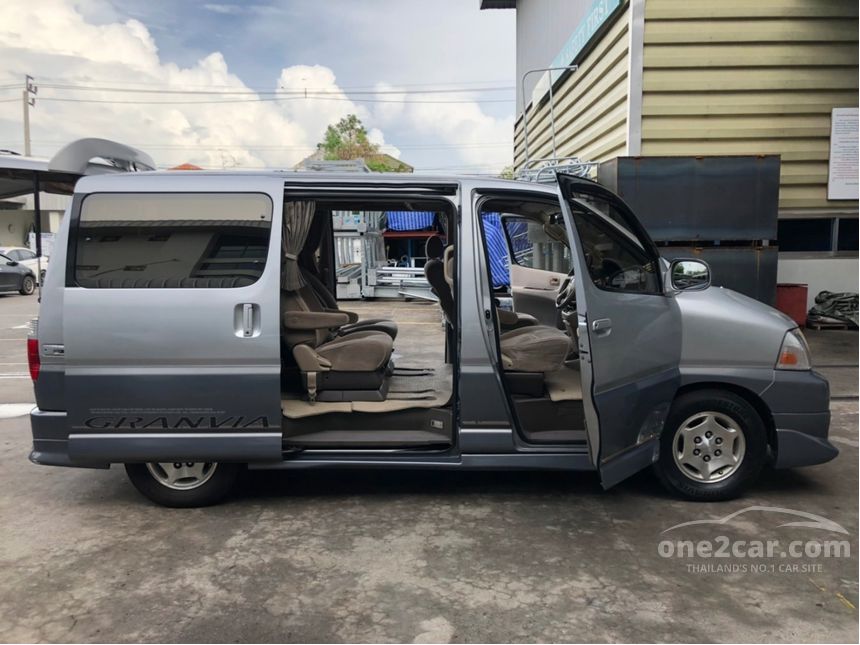 Toyota granvia 2002