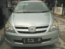TDP 10jt Toyota Kijang Innova 2.0 G matic pajak panjang.
