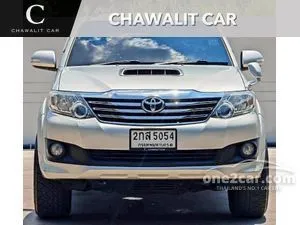 2014 Toyota FORTUNER 2.5 V SUV