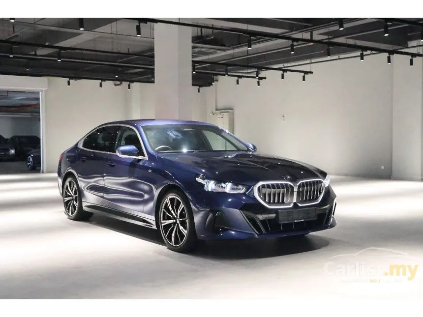 2025 BMW 530i M Sport Sedan