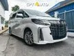Recon 2020 Toyota Alphard 2.5 G SA MPV / TYPE GOLD GOLDEN EYES/ SUNROOF/MOONROOF