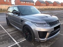RANGE ROVER SPORT SVR P575 V8 5.0- Unreg- Carbon Fibre