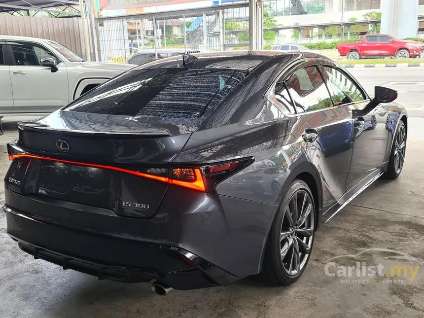2022 Lexus IS 300 F Sport Sedan