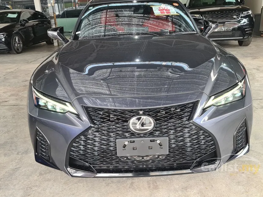 2022 Lexus IS 300 F Sport Sedan