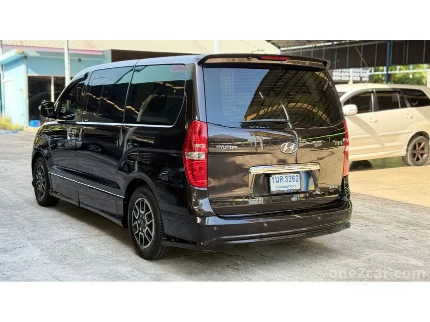 2017 Hyundai H-1 Elite Plus Van