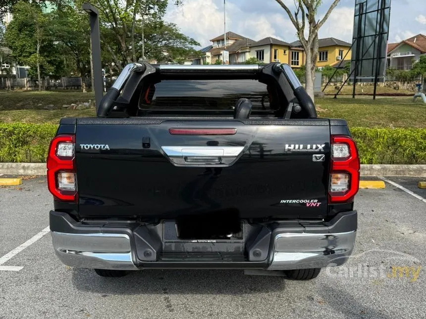 2023 Toyota Hilux V Dual Cab Pickup
