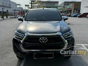 2023 Toyota Hilux 2.4 V Dual Cab Pickup