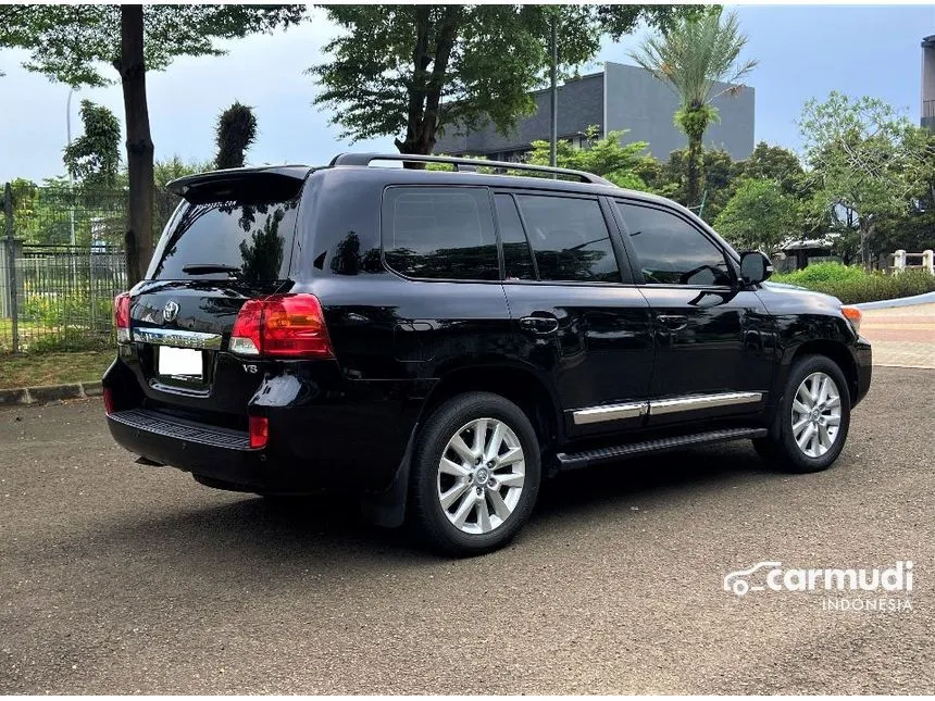 2013 Toyota Land Cruiser Full Spec E VX SUV