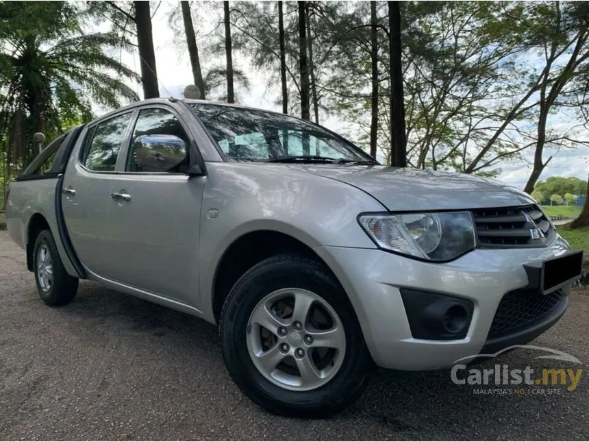 2014 Mitsubishi Triton Lite Dual Cab Pickup Truck