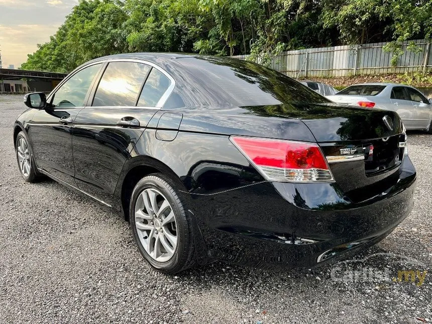 2014 Proton Perdana Executive Sedan
