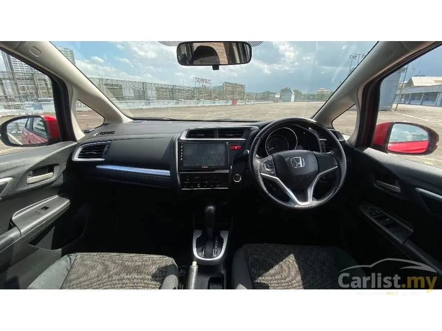 2016 Honda Jazz V Hatchback