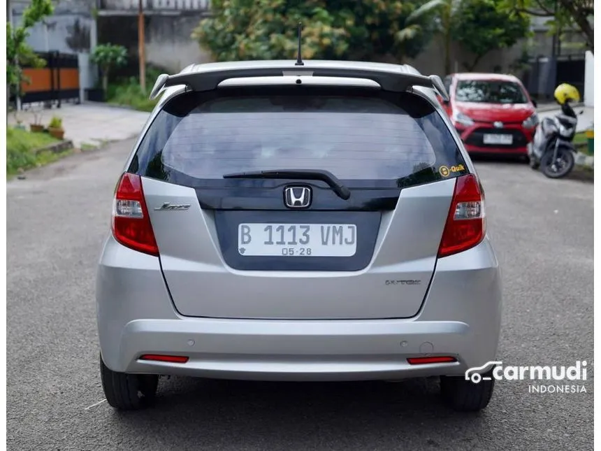 2013 Honda Jazz S Hatchback