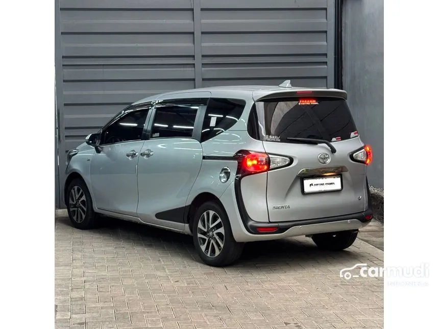 2017 Toyota Sienta V MPV