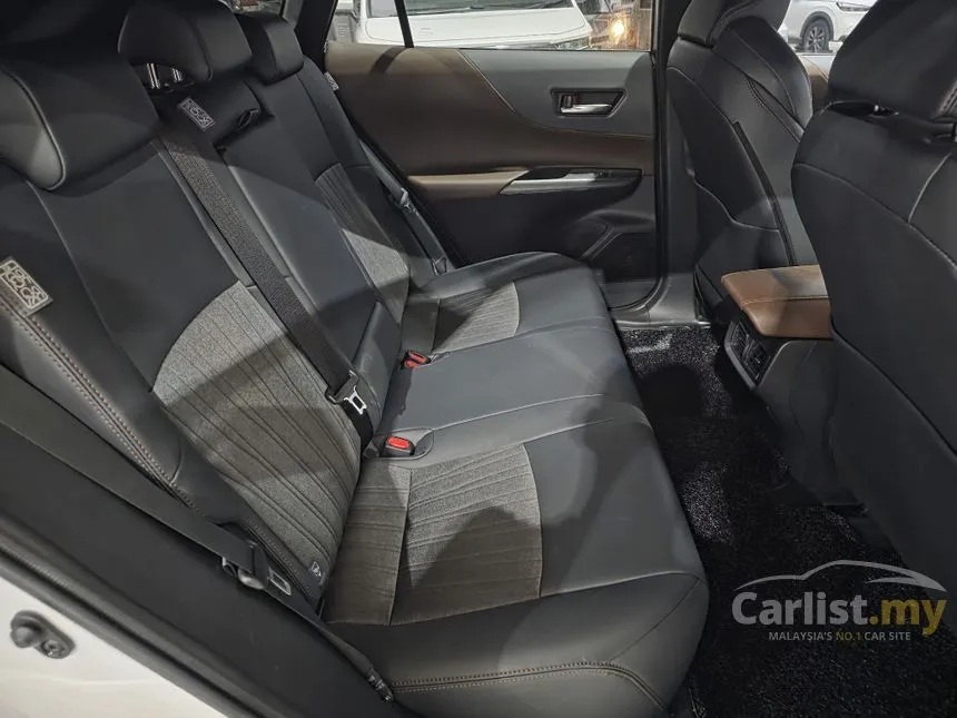 2025 Toyota Harrier Luxury SUV