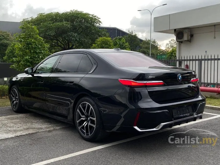 2023 BMW 750e xDrive M Sport Pure Excellence Sedan